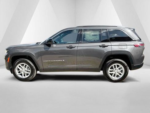New 2026 Jeep Grand Cherokee Laredo AWD/4WD image 4