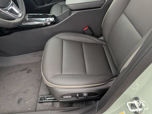 New 2026 Chevrolet Trax ACTIV w/ Driver Confidence Package FWD image 22
