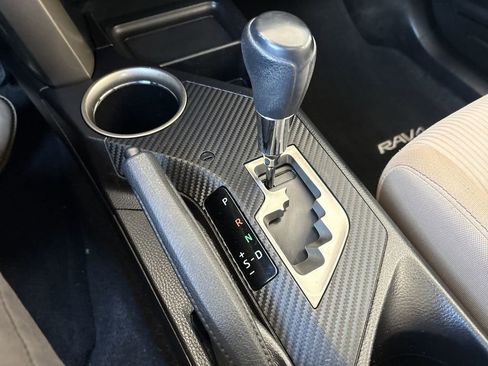 Used 2015 Toyota RAV4 XLE image 15