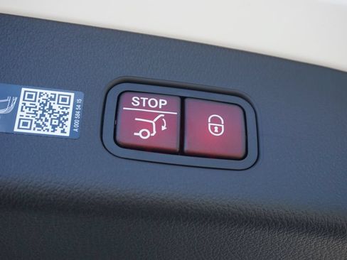 Certified 2026 Mercedes-Benz GLC 300 image 77