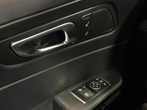 Used 2018 Mercedes-Benz AMG GT Roadster 2D image 26