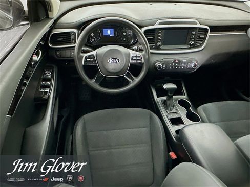 Used 2020 Kia Sorento LX image 18
