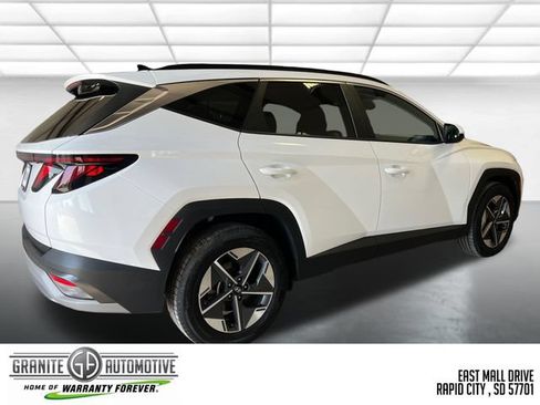 Used 2025 Hyundai Tucson SEL FWD image 6