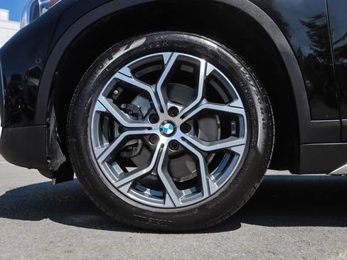 Used 2021 BMW X1 xDrive28i w/ Premium Package AWD/4WD image 16