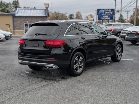 Used 2018 Mercedes-Benz GLC 300 4MATIC image 11