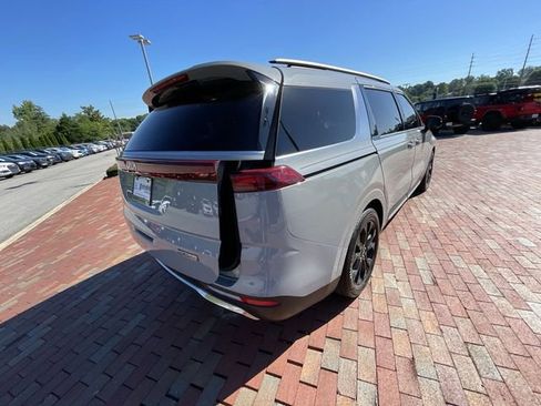 Used 2024 Kia Carnival SX FWD image 34