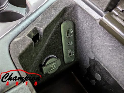 Used 2021 Dodge Challenger SXT w/ Driver Convenience Group image 23