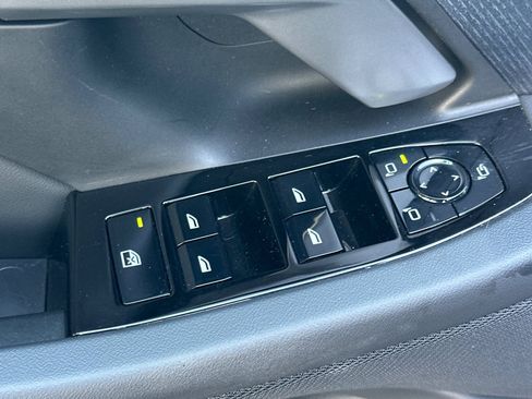 Used 2026 BMW 530i w/ Premium Package RWD image 13