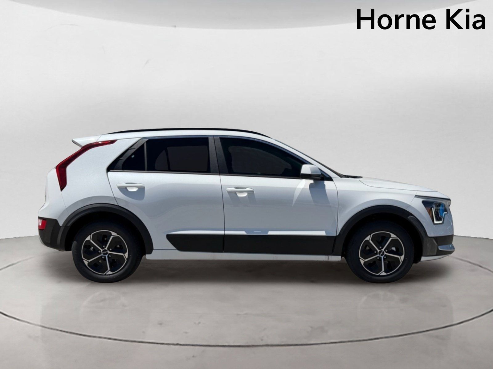 New 2026 Kia Niro LX FWD image 3
