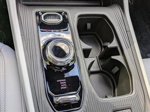 New 2026 Jeep Cherokee Overland image 15