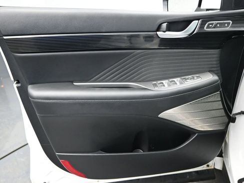 Used 2023 Hyundai Palisade Calligraphy image 28