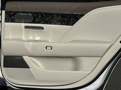Used 2026 Genesis G90 3.5T AWD/4WD image 18