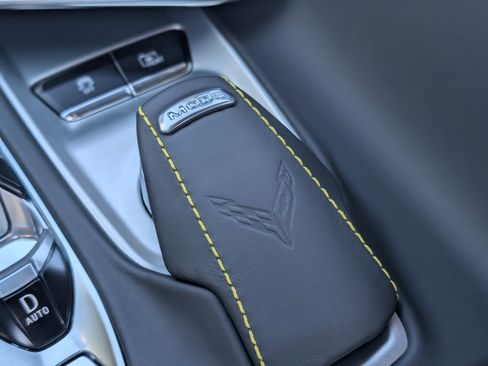 Used 2023 Chevrolet Corvette Stingray Premium Cpe w/ Z51 Performance Package image 38