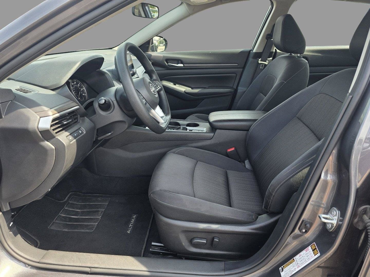 Used 2025 Nissan Altima 2.5 SV AWD/4WD image 20