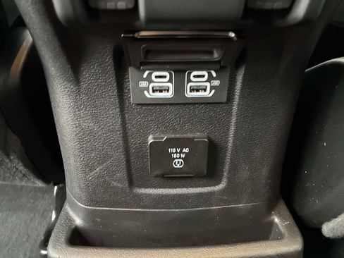 Certified 2025 Jeep Wrangler Unlimited Sahara w/ Safety Group AWD/4WD image 17