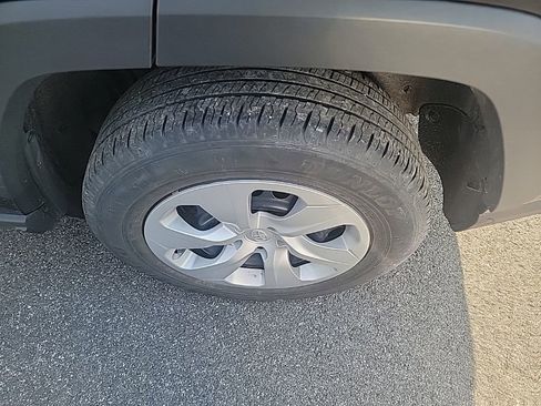 Used 2024 Toyota RAV4 LE image 6