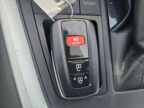 Certified 2021 Toyota RAV4 XLE FWD image 36