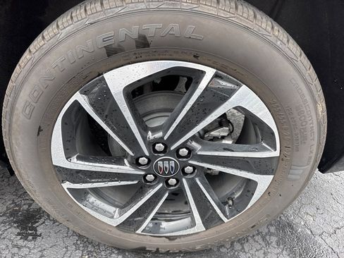 Used 2025 Buick Enclave Sport Touring w/ Power Package image 3