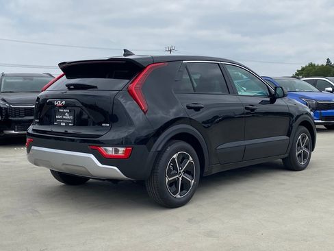 New 2026 Kia Niro LX FWD image 2