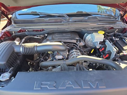 Used 2020 RAM 1500 Limited w/ Body Color Bumper Group image 29