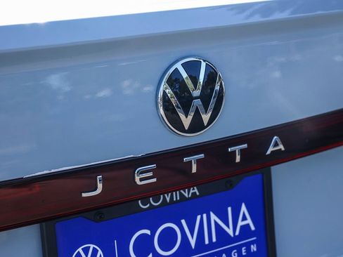 New 2026 Volkswagen Jetta SE image 10