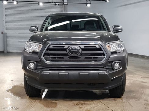 Used 2019 Toyota Tacoma SR5 image 2