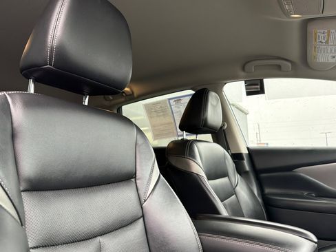 Used 2019 Nissan Murano SL image 16