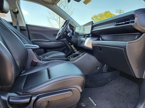Certified 2024 Hyundai Kona Limited AWD/4WD image 11