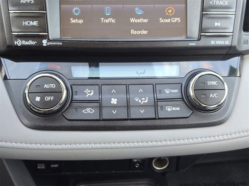 Used 2016 Toyota RAV4 XLE image 21