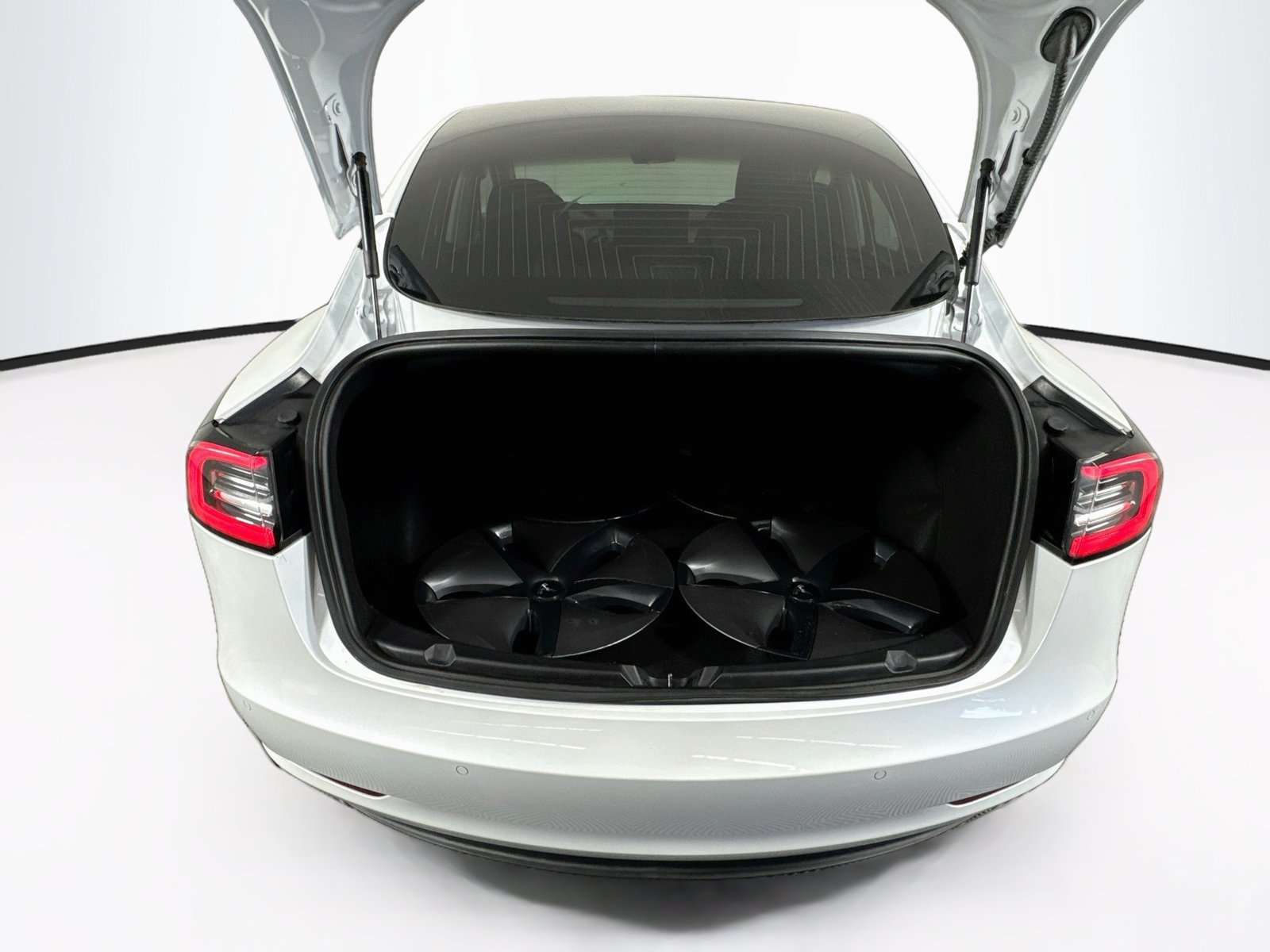 Used 2020 Tesla Model 3 Standard Range RWD image 23