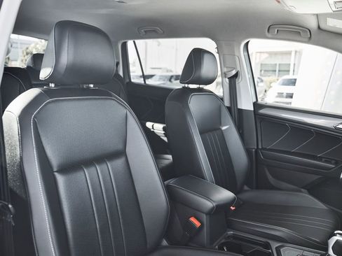 Used 2024 Volkswagen Tiguan Wolfsburg Edition FWD image 22