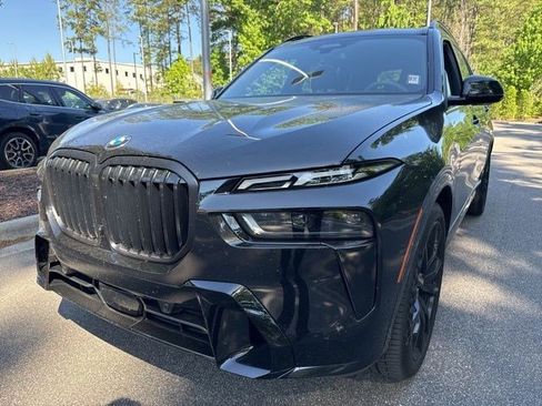 Certified 2026 BMW X7 xDrive40i w/ Executive Package AWD/4WD image 8