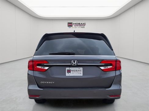 Used 2024 Honda Odyssey EX-L image 4
