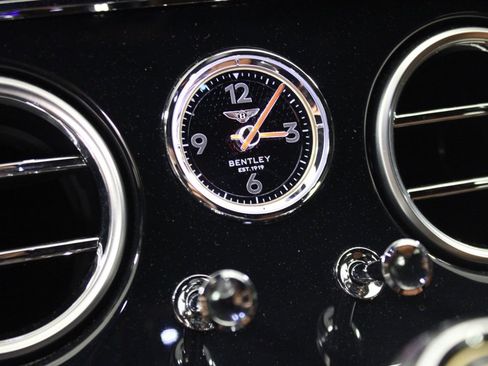 Used 2020 Bentley Continental GT image 38