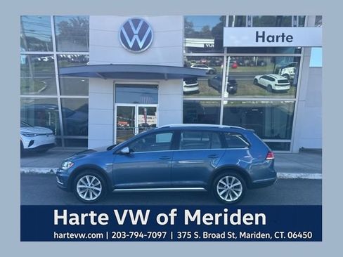 Used 2018 Volkswagen Golf Alltrack SE AWD/4WD image 1