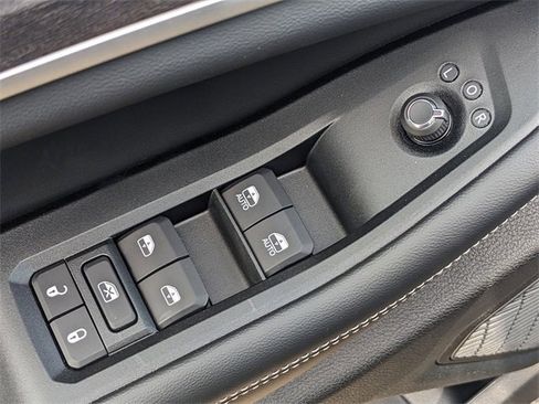 New 2025 Jeep Grand Cherokee Limited image 21