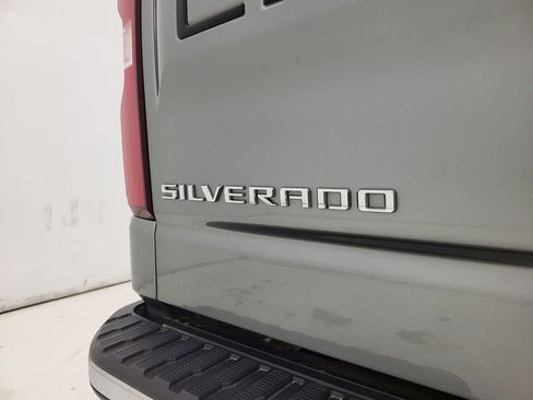 Used 2025 Chevrolet Silverado 1500 LTZ image 32