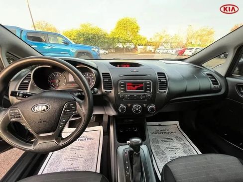 Used 2016 Kia Forte LX FWD image 23