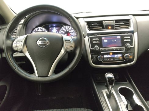 Used 2018 Nissan Altima 2.5 SV image 22