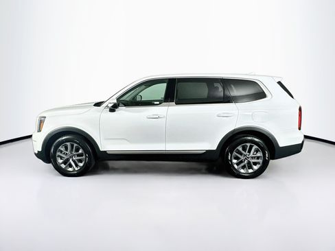 Used 2024 Kia Telluride LX FWD image 4