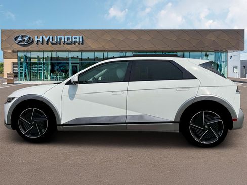 New 2025 Hyundai Ioniq 5 Limited image 3