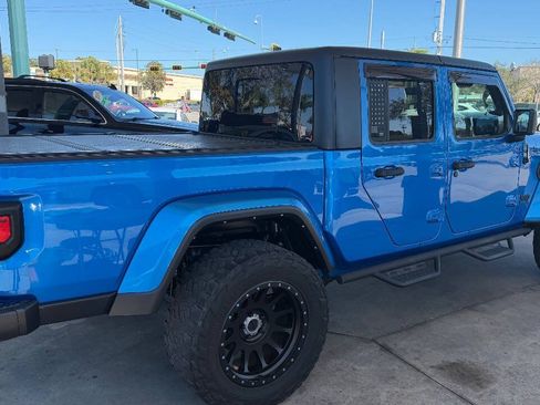 Used 2021 Jeep Gladiator Sport AWD/4WD image 5