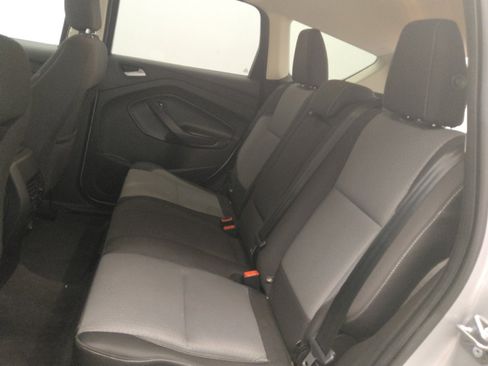 Used 2018 Ford Escape SE image 18