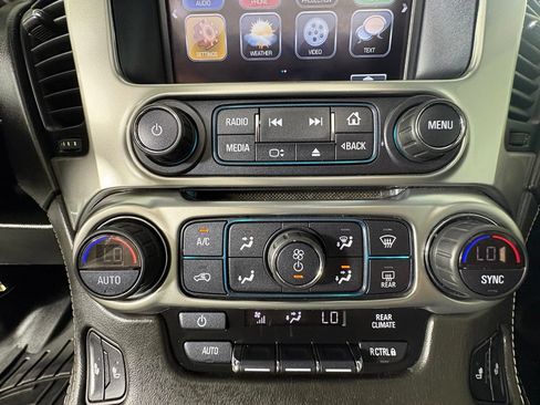 Used 2019 Chevrolet Tahoe LT AWD/4WD image 23