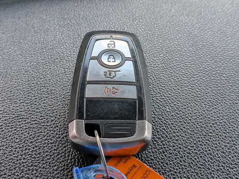 Used 2024 Ford Expedition Max XLT RWD image 32