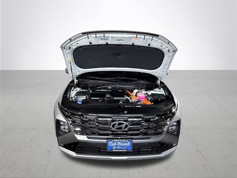 Used 2025 Hyundai Tucson Limited AWD/4WD image 23