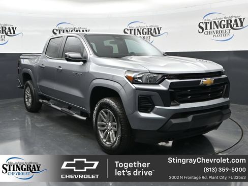 Used 2024 Chevrolet Colorado LT RWD image 1