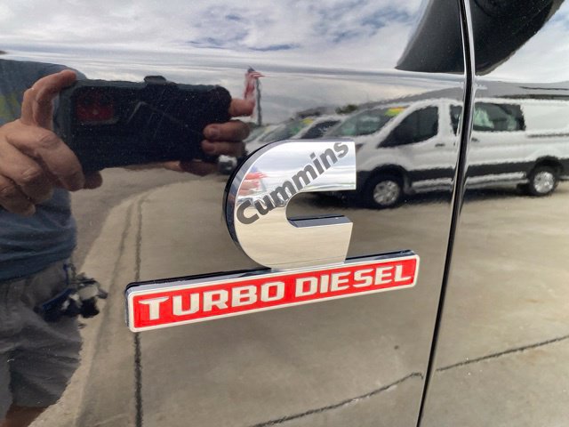 Used 2022 RAM 3500 Laramie AWD/4WD image 12