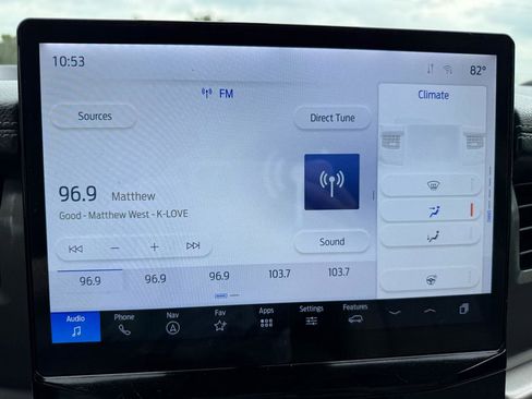 Used 2023 Ford Expedition XLT AWD/4WD image 32