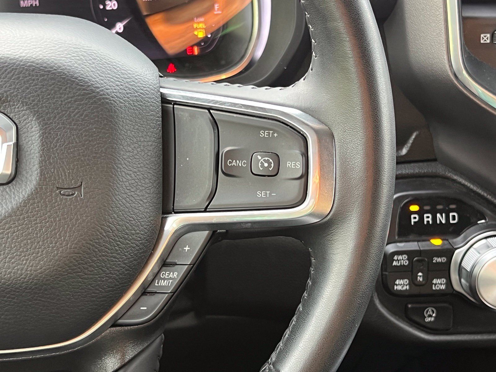 Used 2024 RAM 1500 Laramie AWD/4WD image 30